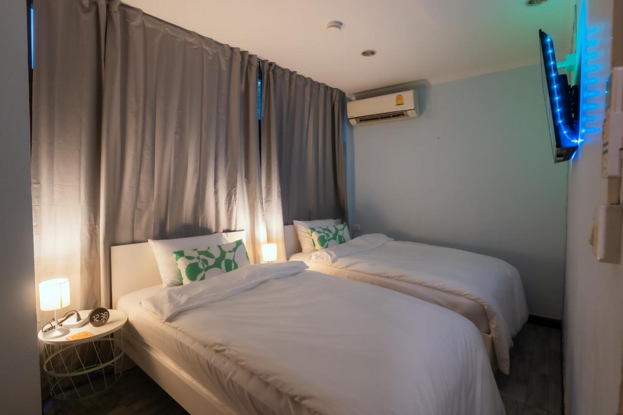 420 Hostel - Ekkamai Buds & Beds Бангкок Экстерьер фото