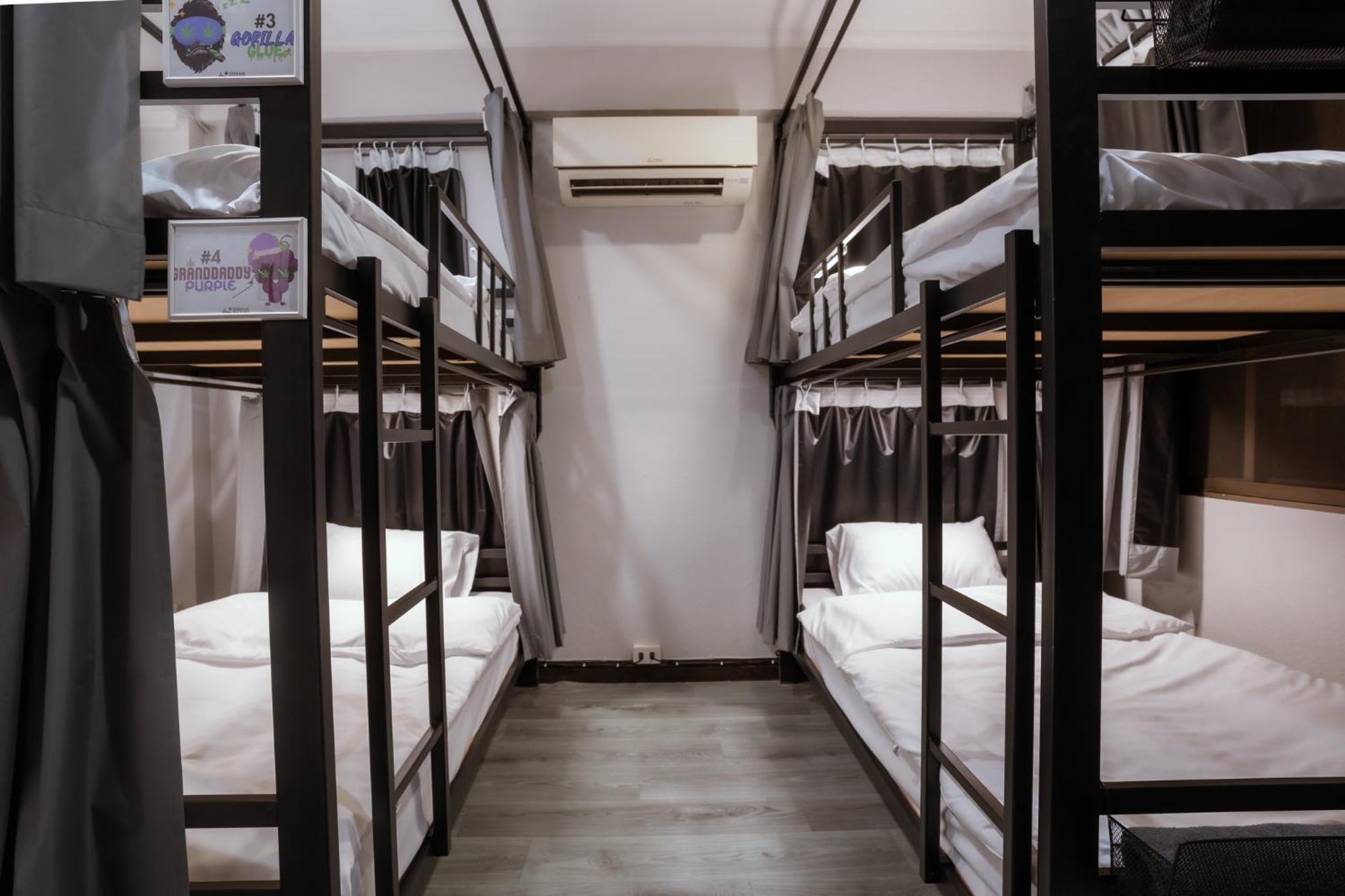 420 Hostel - Ekkamai Buds & Beds Бангкок Экстерьер фото