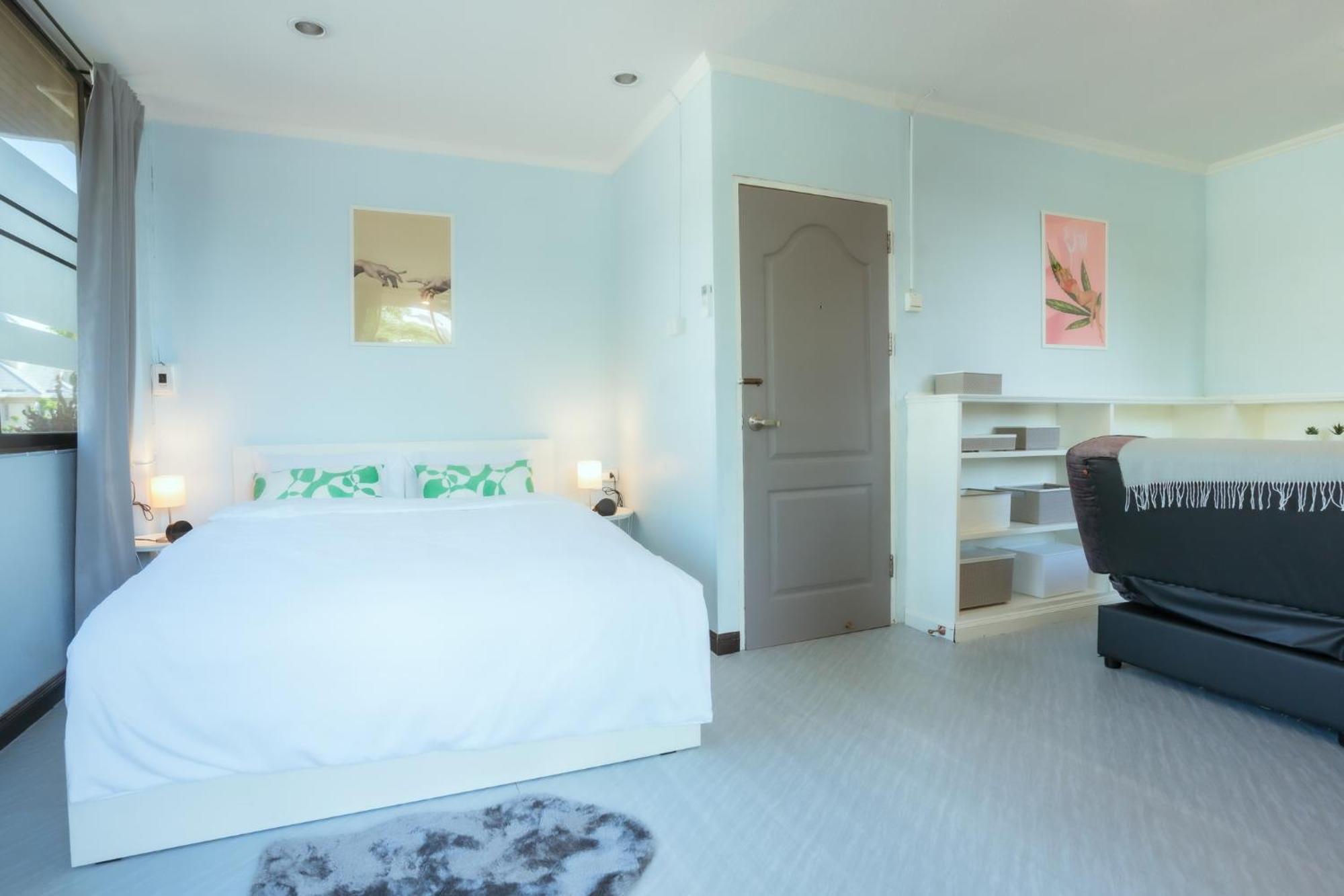 420 Hostel - Ekkamai Buds & Beds Бангкок Экстерьер фото